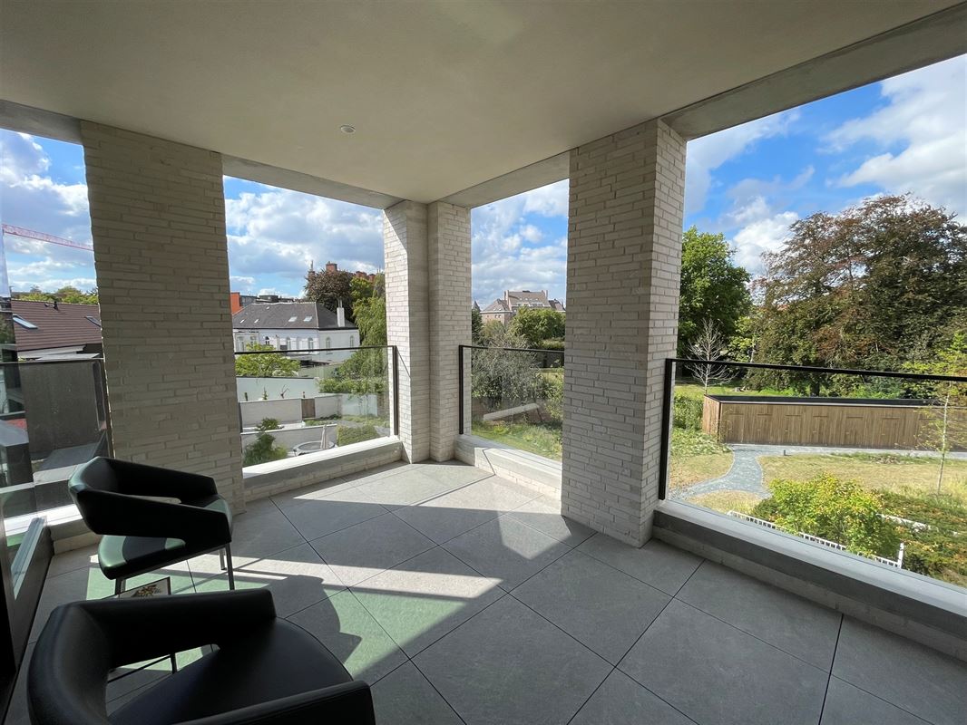 Appartement met twee terrassen