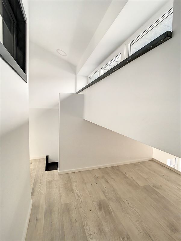 Beau duplex situé au 5ème étage d'un immeuble récent !