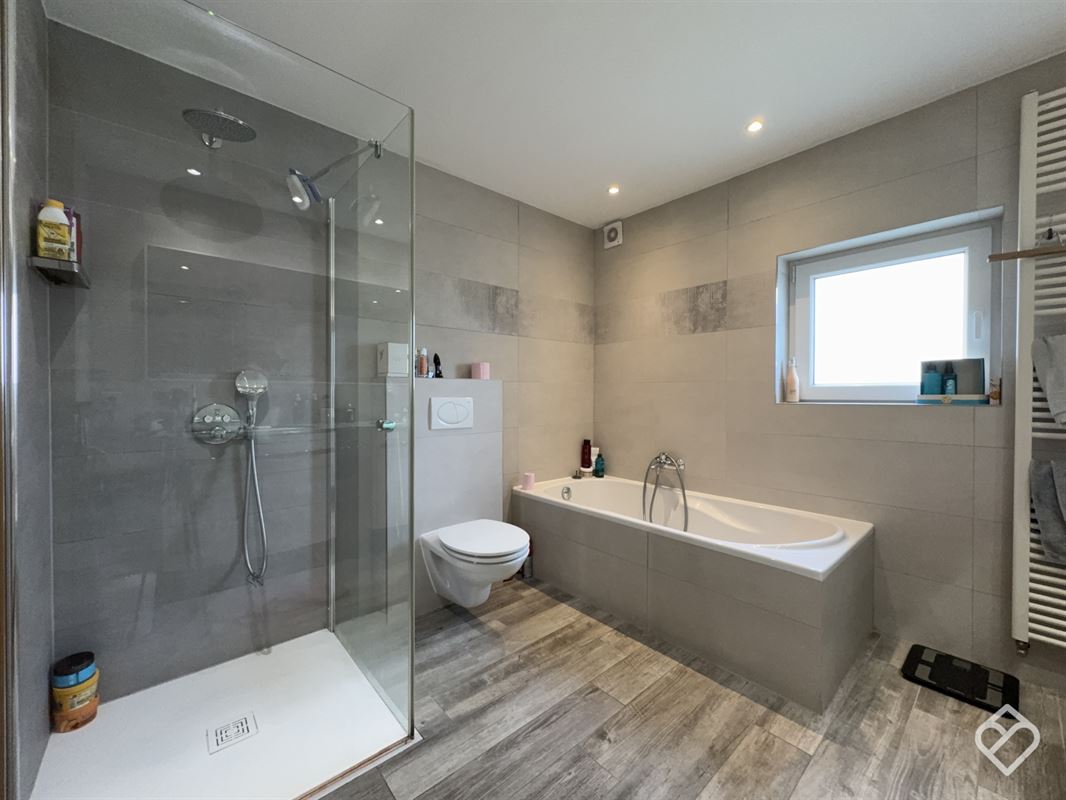 Maison moderne 5 chambres