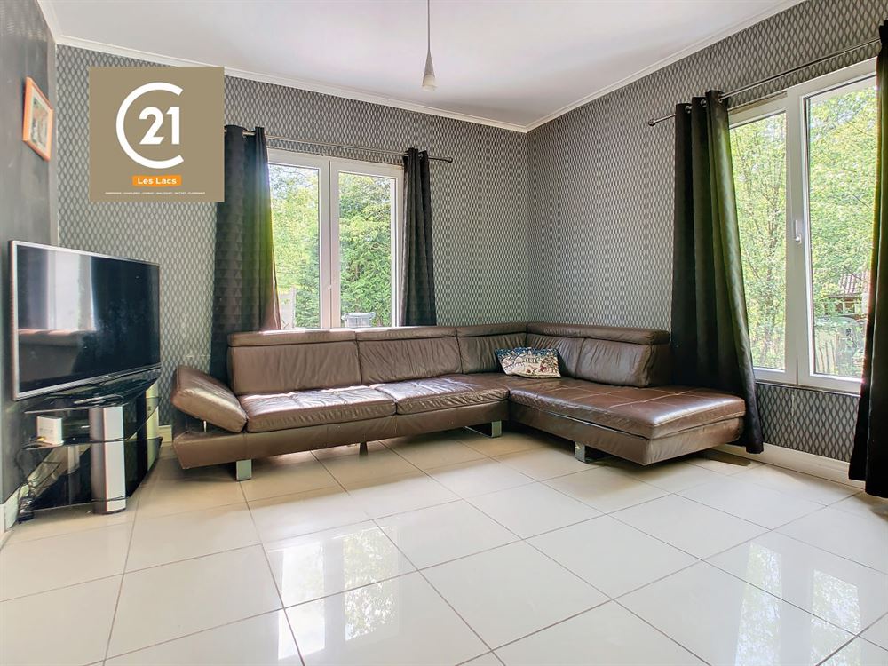 SUPERBE VILLA DE PLAIN-PIED AVEC PISCINE 