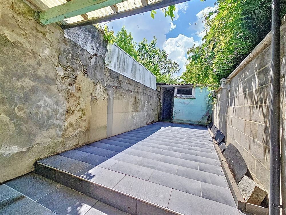 MAISON - TERRASSE - GRENIER AMENAGEABLE