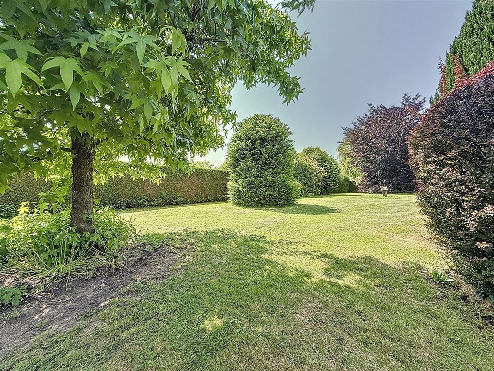 SUPERBE VILLA 4 CHAMBRES - JARDIN - QUARTIER CALME 