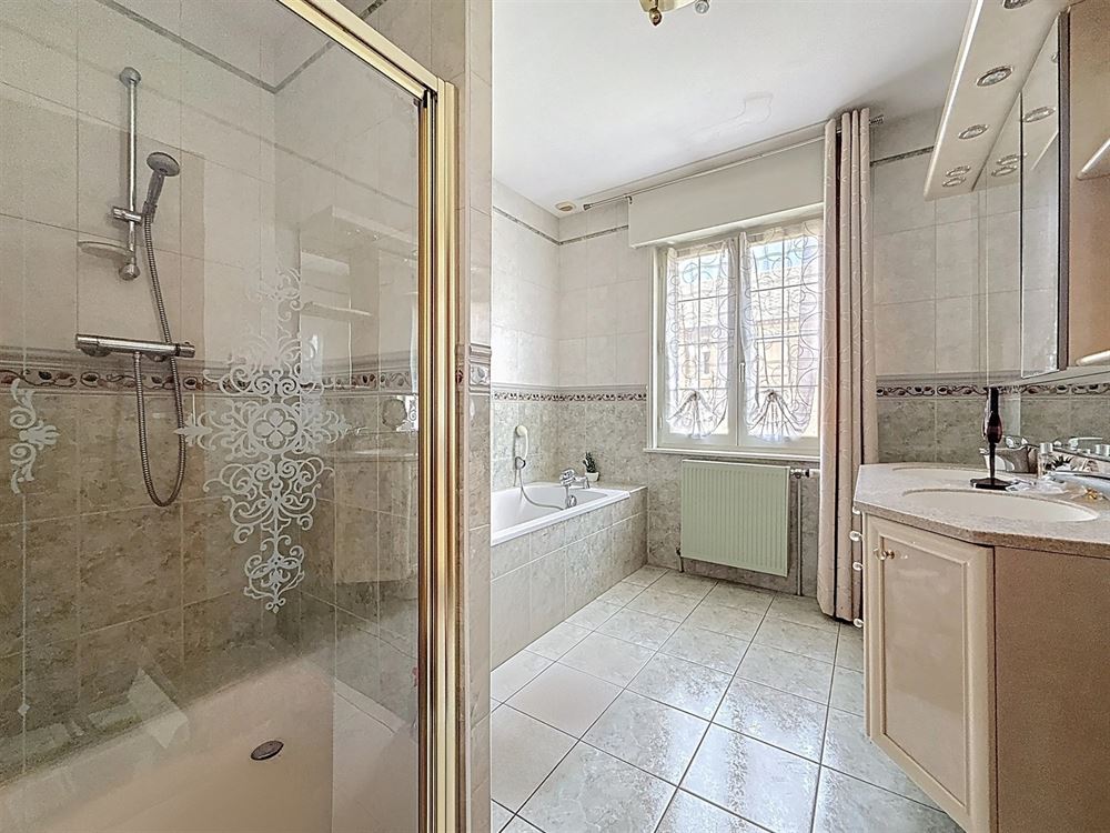 SUPERBE VILLA 4 CHAMBRES - JARDIN - QUARTIER CALME 