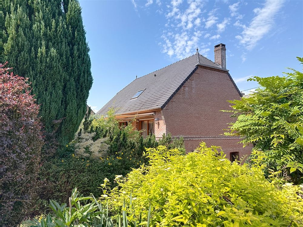 SUPERBE VILLA 4 CHAMBRES - JARDIN - QUARTIER CALME 