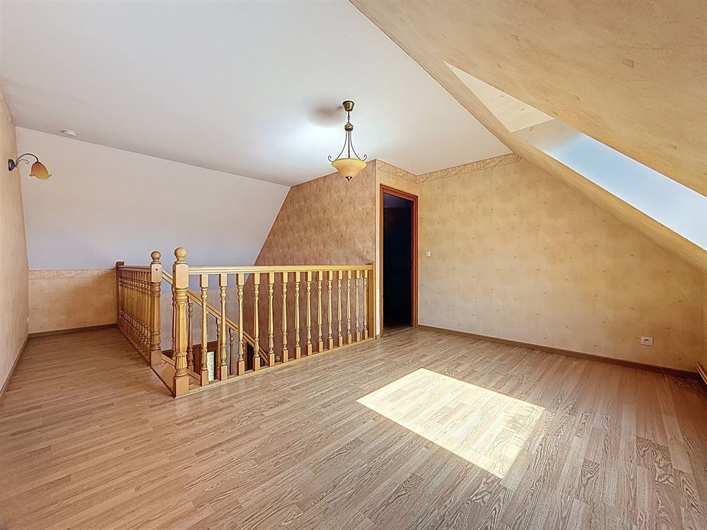 SUPERBE VILLA 4 CHAMBRES - JARDIN - QUARTIER CALME 