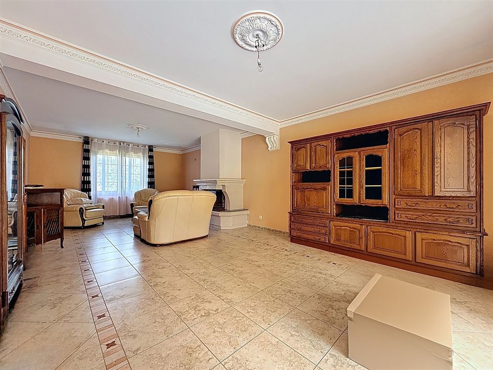 SUPERBE VILLA 4 CHAMBRES - JARDIN - QUARTIER CALME 