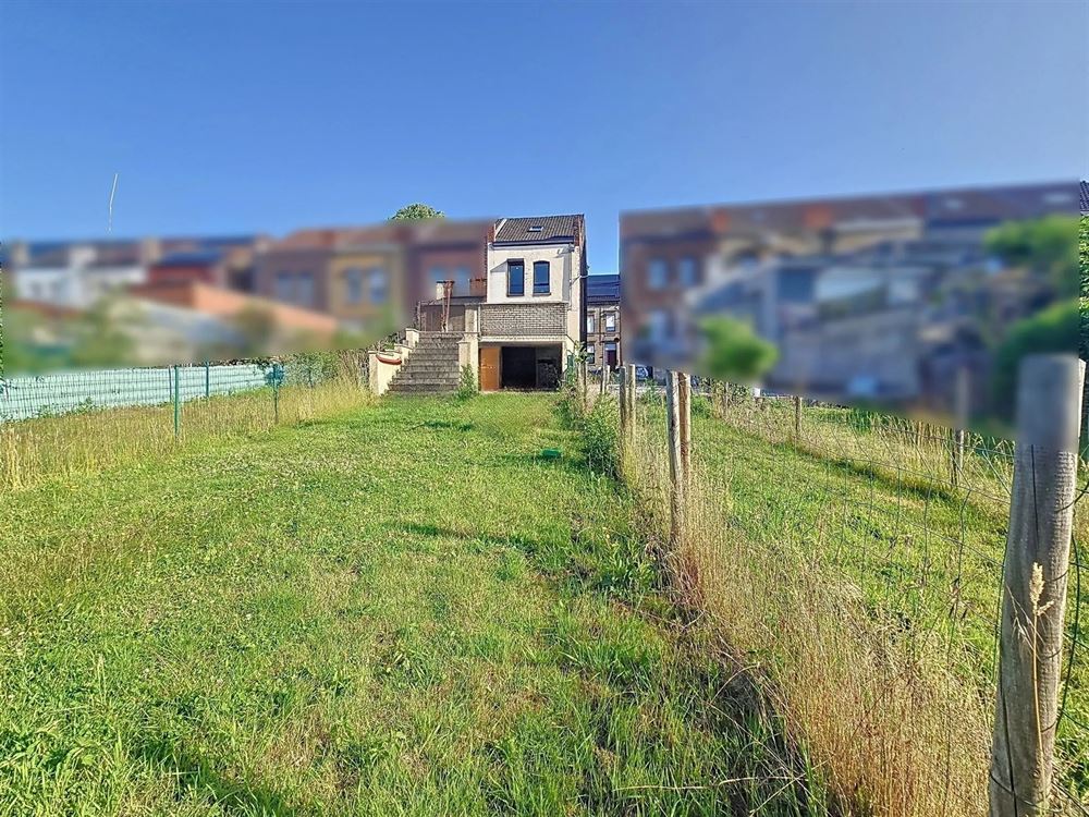 MAISON - JARDIN - GRENIER AMENAGE