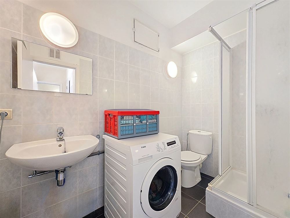 MAGNIFIQUE APPARTEMENT- 4 CHAMBRES - GARAGE