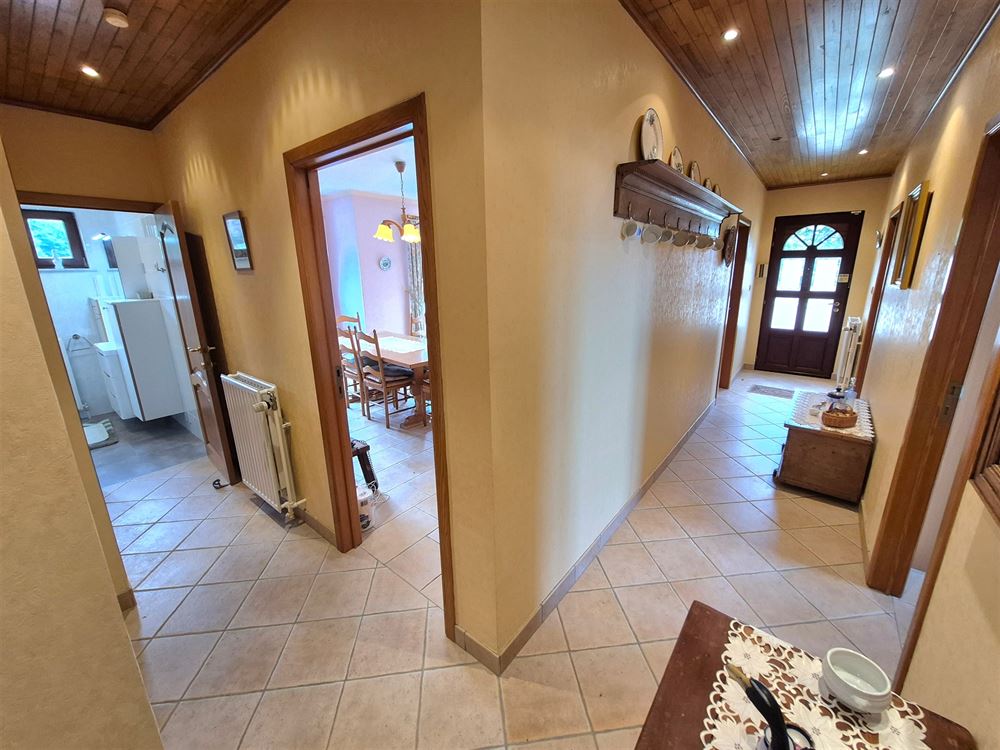 SUPERBE VILLA 4 CHAMBRES SUR + - 10 ARES