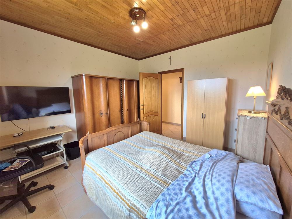 SUPERBE VILLA 4 CHAMBRES SUR + - 10 ARES