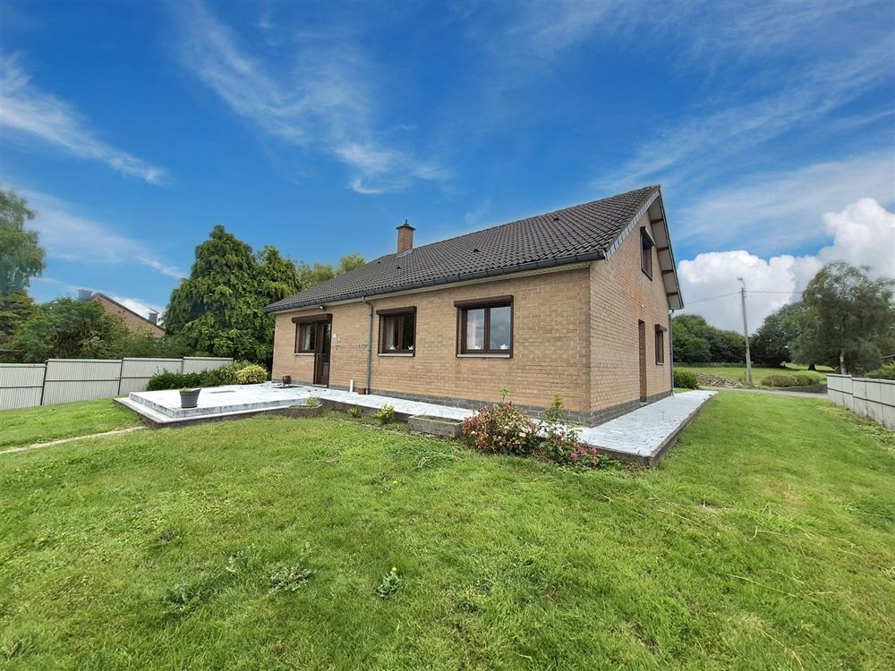 SUPERBE VILLA 4 CHAMBRES SUR + - 10 ARES