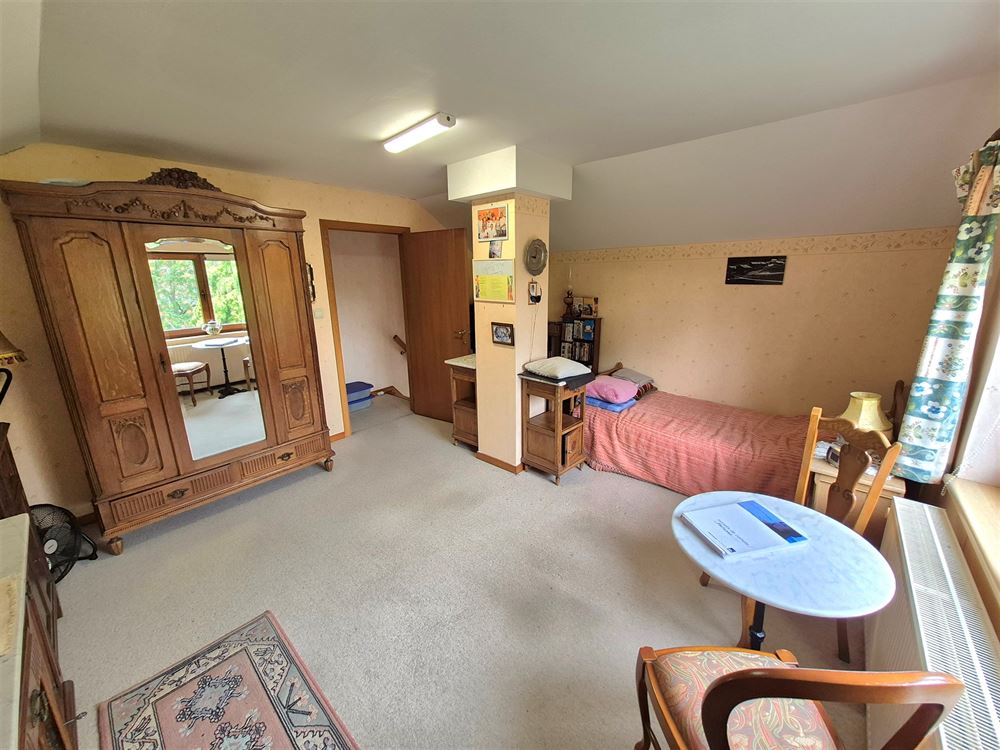 SUPERBE VILLA 4 CHAMBRES SUR + - 10 ARES