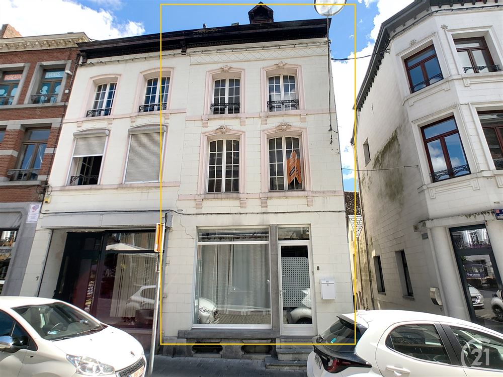 Maison à usage commercial  à rénover