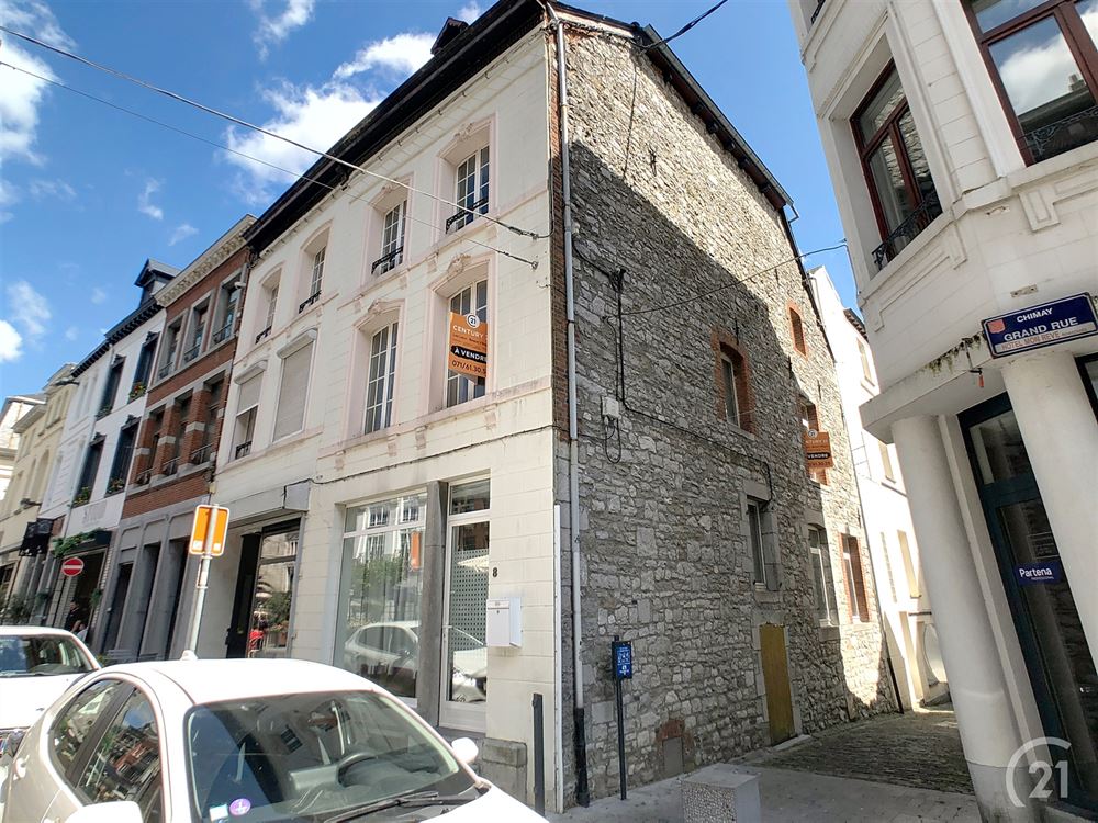 Maison à usage commercial  à rénover
