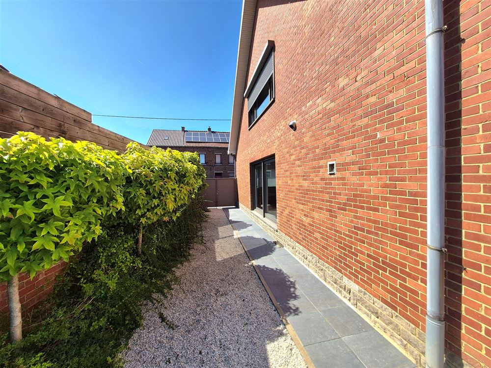 MAISON 3 CHAMBRES - JARDIN