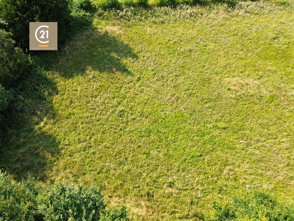 TERRAIN À BÂTIR DE 74,59 ARES - PROCHE DES GRANDS AXES