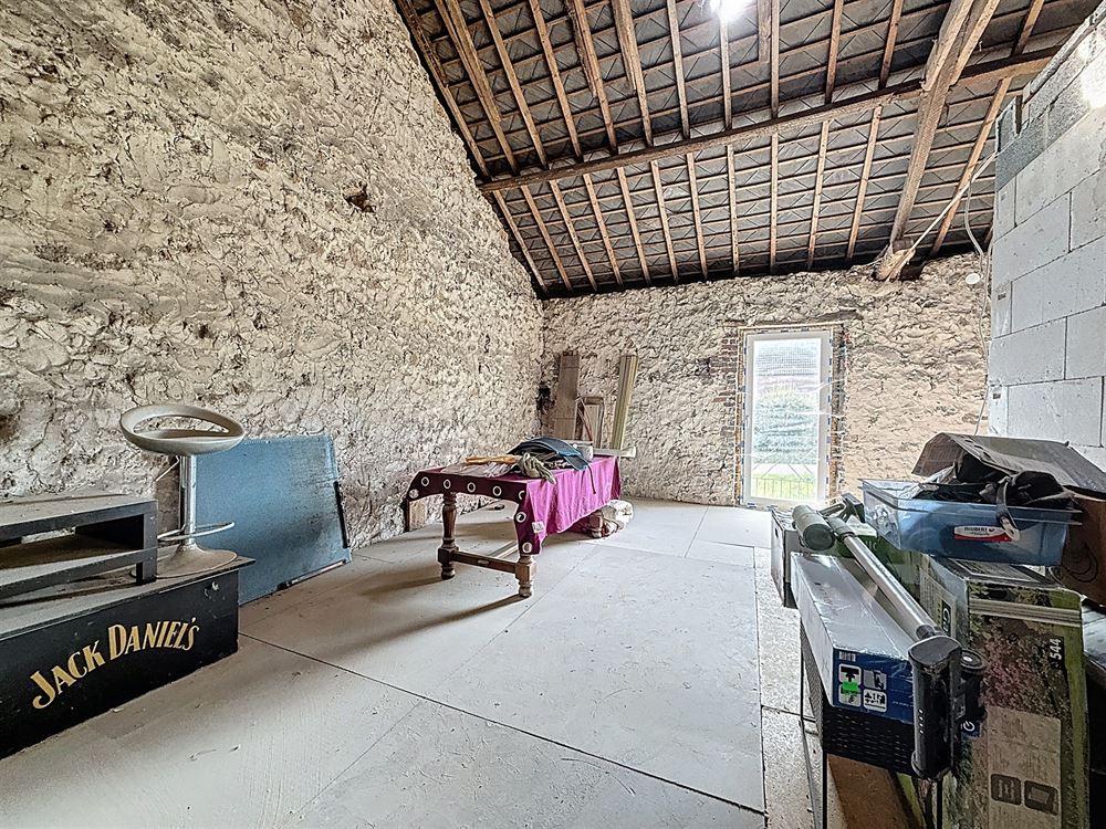 MAISON - 2 CHAMBRES - GARAGE - JARDIN