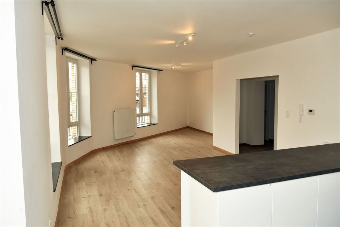 BEL APPARTEMENT RENOVE 2 CHAMBRES - CAVE
