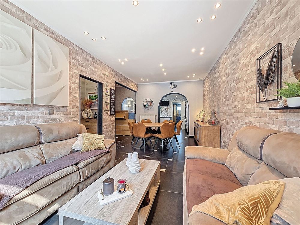 MAISON RENOVEE - JARDIN - PISCINE - 3 CHAMBRES