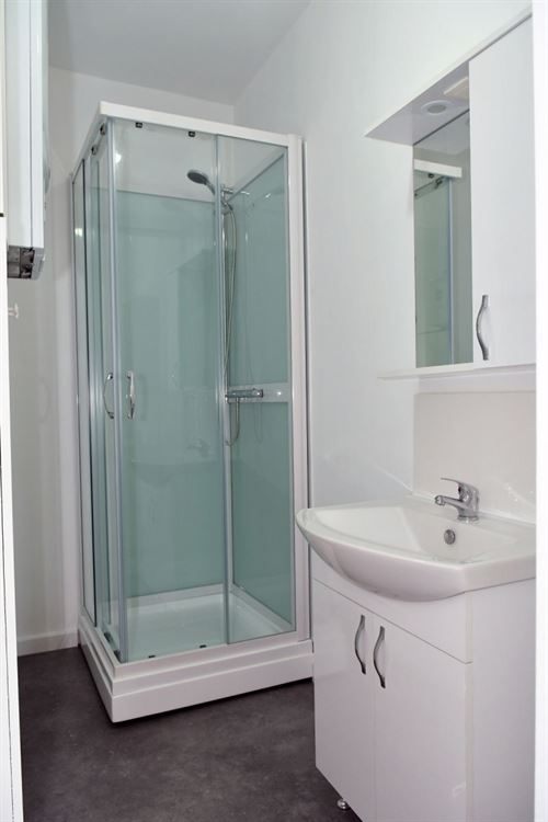 BEL APPARTEMENT RENOVE 2 CHAMBRES - CAVE