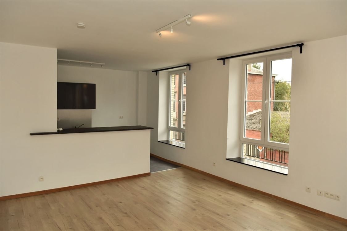 BEL APPARTEMENT RENOVE 2 CHAMBRES - CAVE