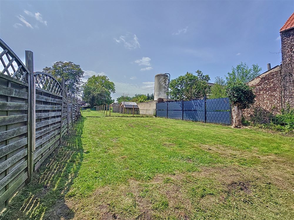 MAISON - GARAGE - JARDIN - GRENIER AMENAGEABLE