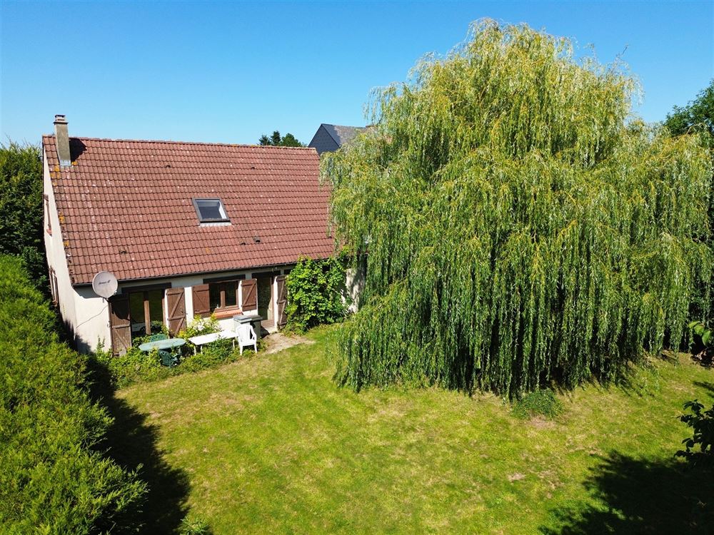 SUPERBE VILLA 5 CHAMBRES AVEC ENTREPÔTS - TERRAIN 42,14 ARES