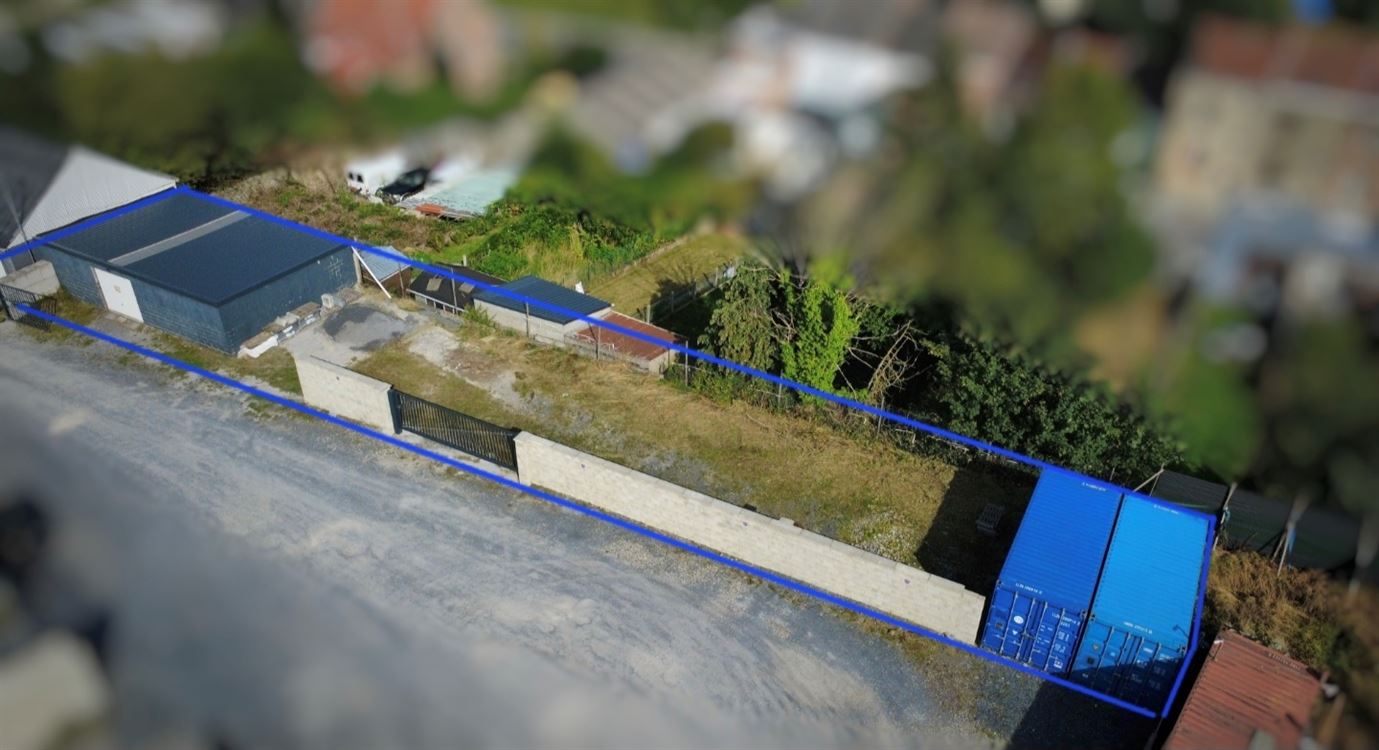 ENTREPOT + TERRAIN DE STOCKAGE / PARKING