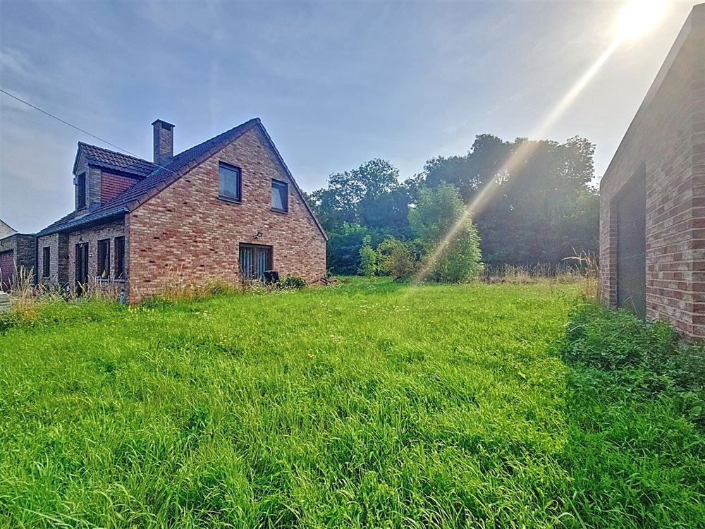 MAGNIFIQUE VILLA - GARAGE - JARDIN - PEB B