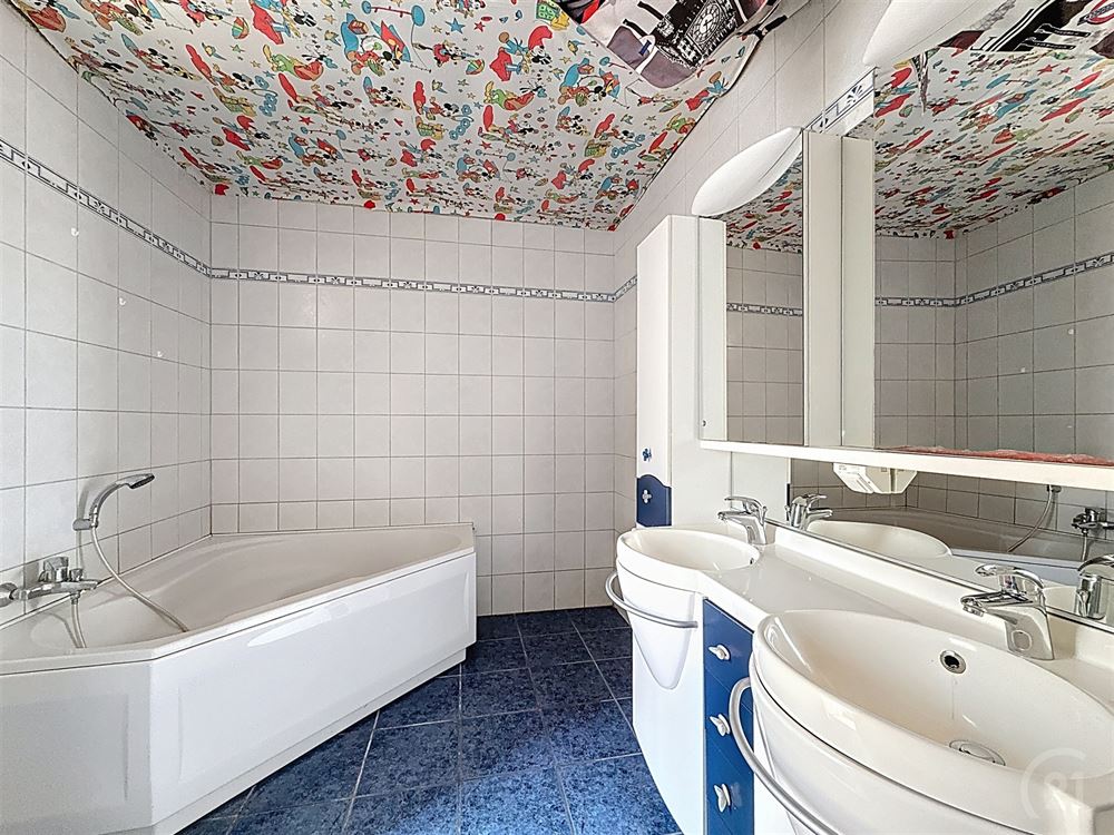 CHARMANTE MAISON 5 CHAMBRES - JARDIN - GARAGE