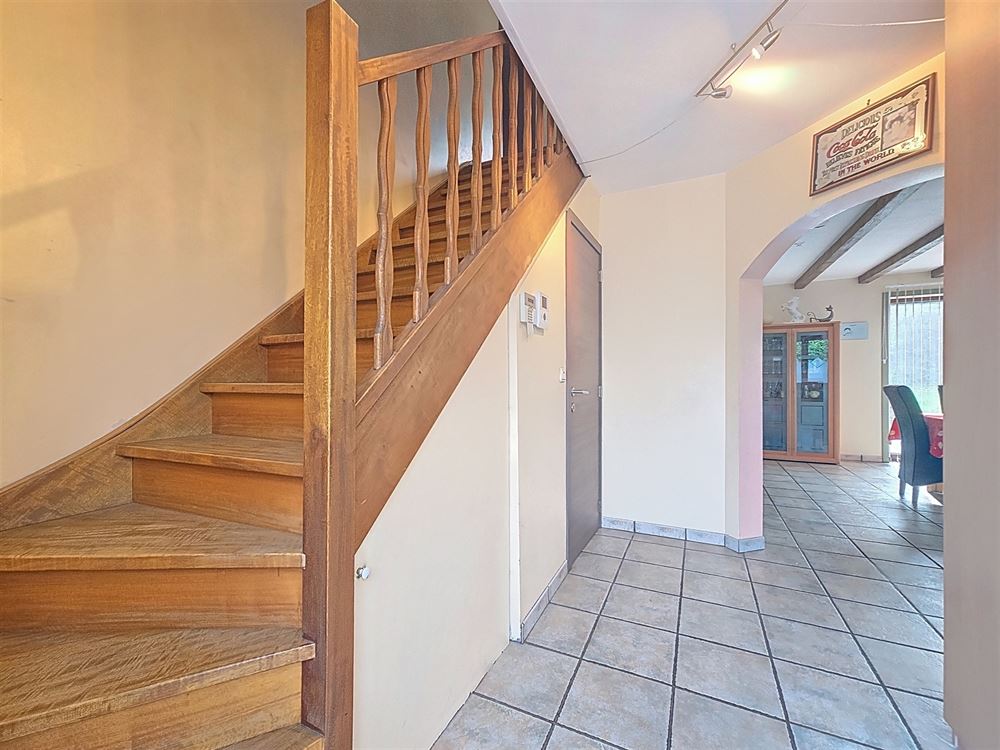 MAGNIFIQUE VILLA - GARAGE - JARDIN - PEB B