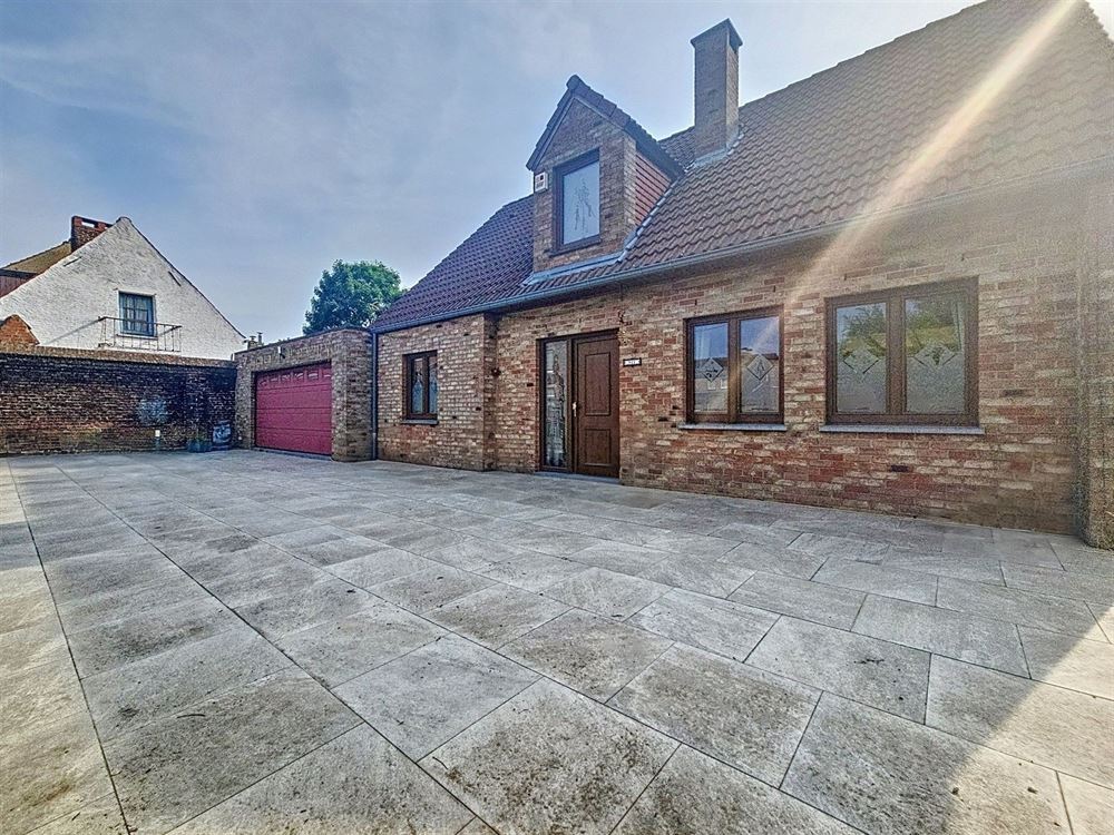 MAGNIFIQUE VILLA - GARAGE - JARDIN - PEB B