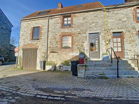 Maison rénovée1 chambre et 1 petite chambre enfant, bureau, espace buanderie
