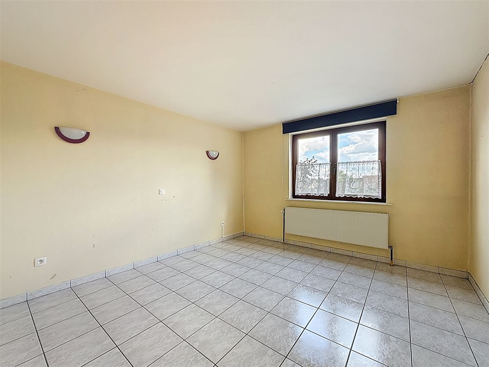 MAISON - 4 CHAMBRES - GARAGE - JARDIN