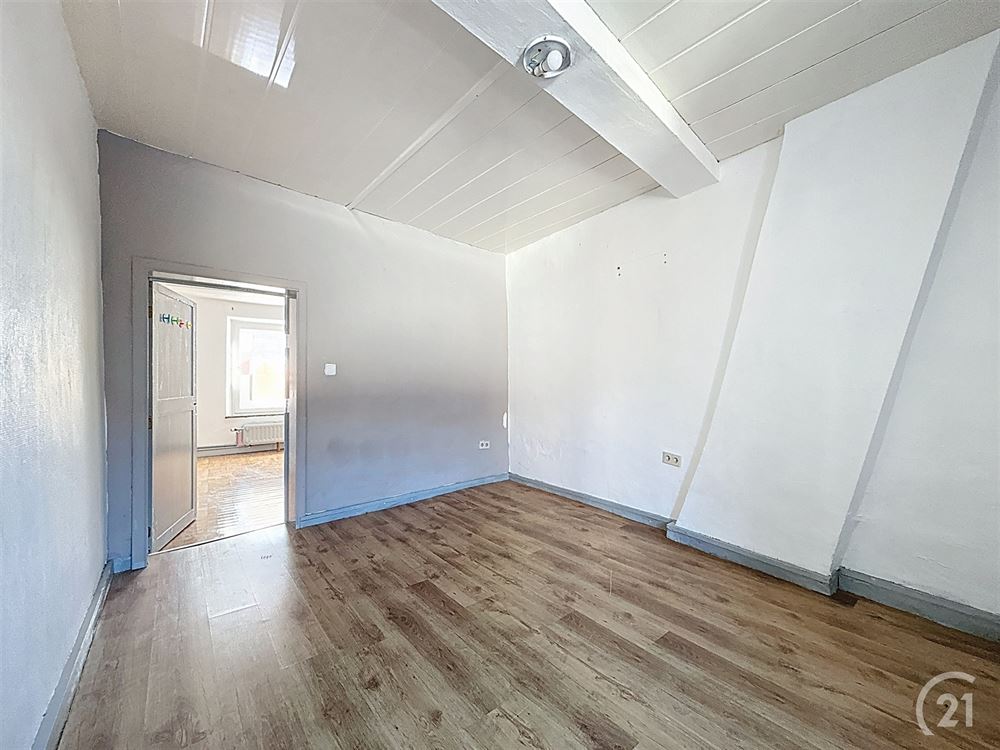 MAISON 4 CHAMBRES - TERRASSE - GRENIER AMENAGEABLE