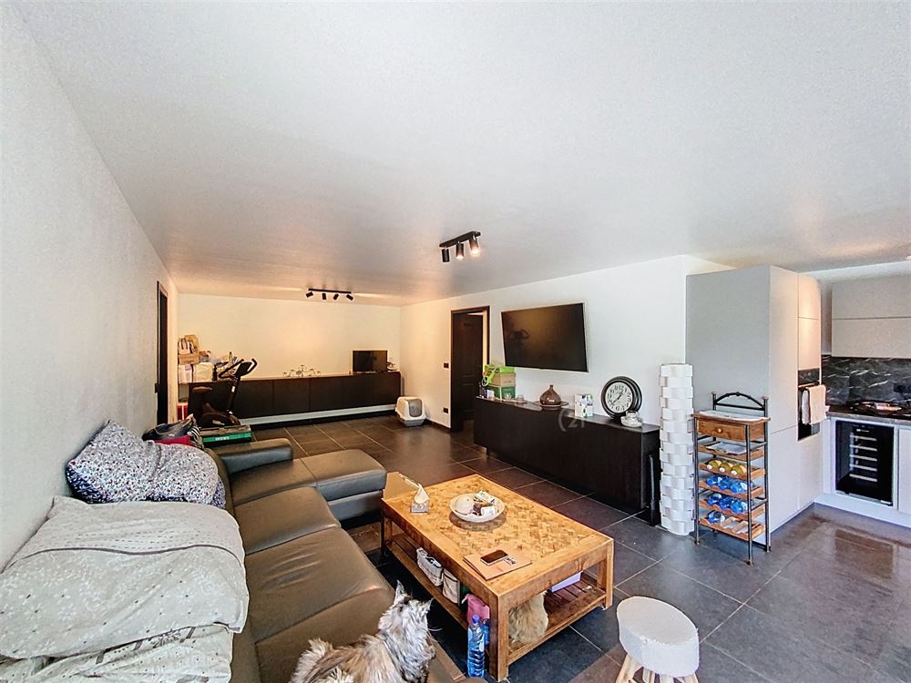 Appartement 2 chambres avec terrasse et garage