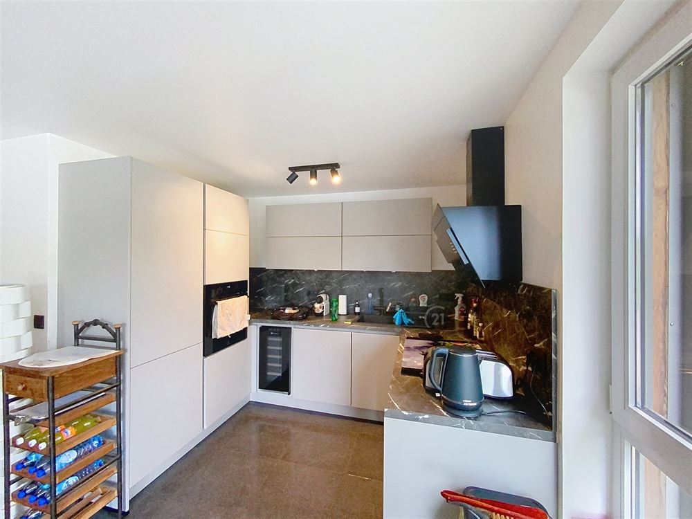 Appartement 2 chambres avec terrasse et garage