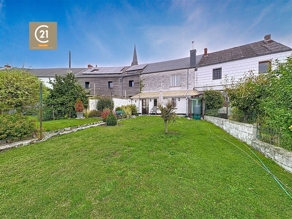 MAISON AVEC JARDIN À RÉNOVER