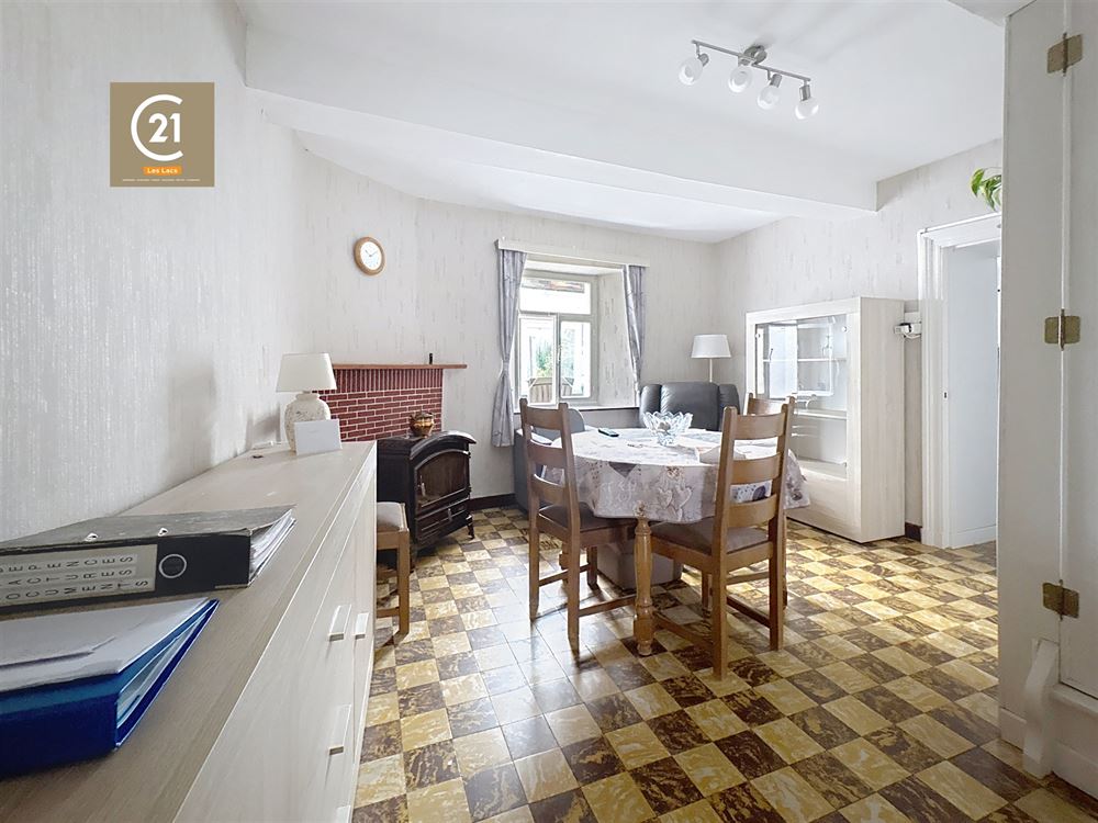 MAISON AVEC JARDIN À RÉNOVER