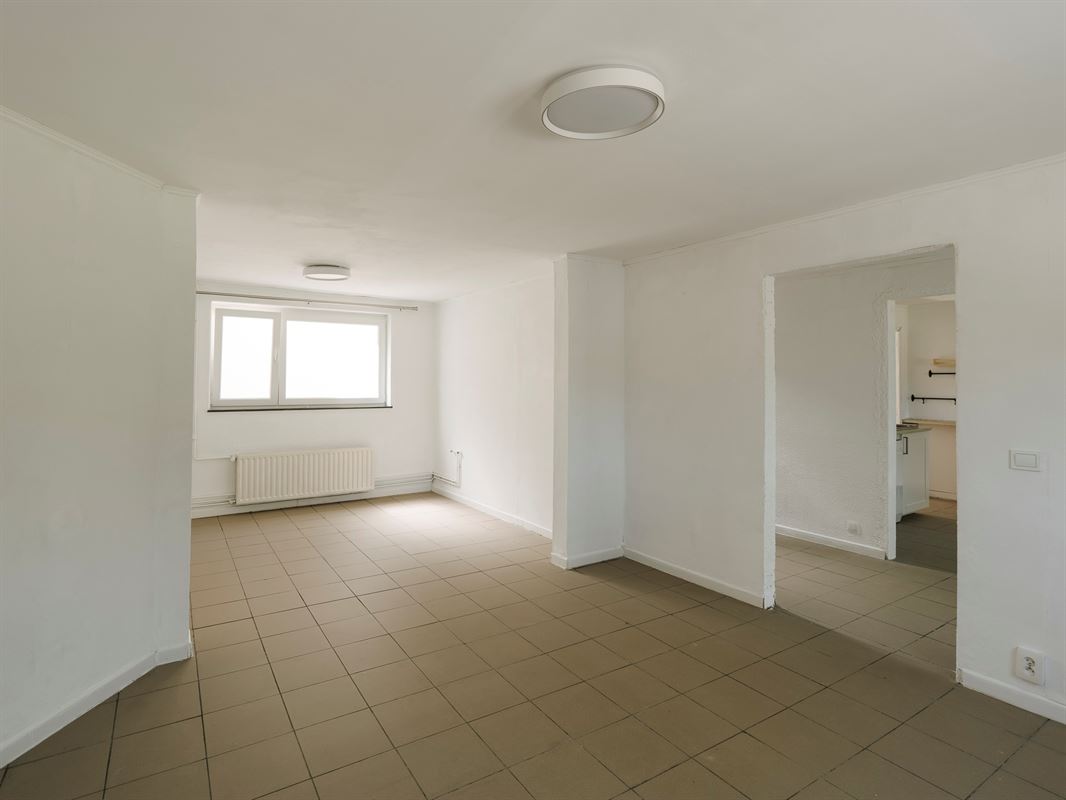 HLNR4AL-Whise-3.jpg