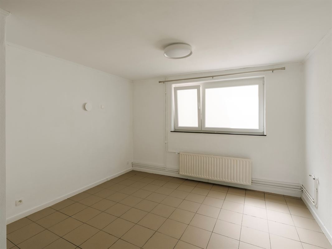 HLNR4AL-Whise-4.jpg