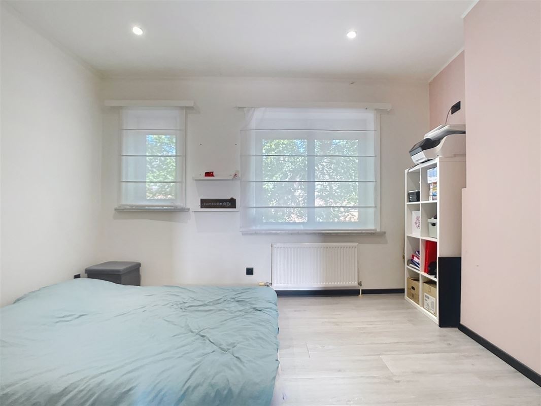 Instapklare woning met ruime lichte living, meerdere slaapkamers en tuin. Gerenoveerd in 2020 - gunstig EPC.