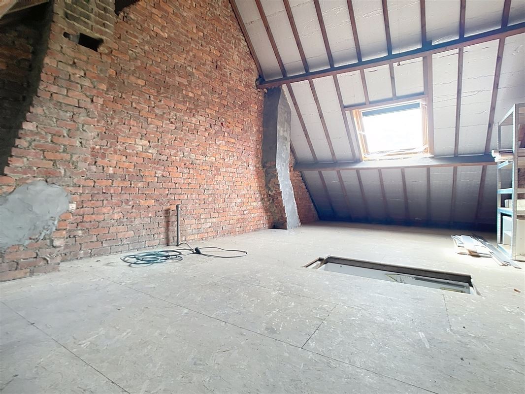 Instapklare woning met ruime lichte living, meerdere slaapkamers en tuin. Gerenoveerd in 2020 - gunstig EPC.
