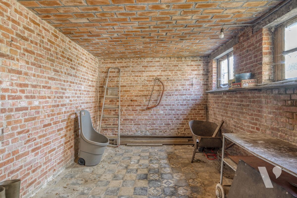 Statige woning met bijgebouw, tuin en weiland op 61a87ca