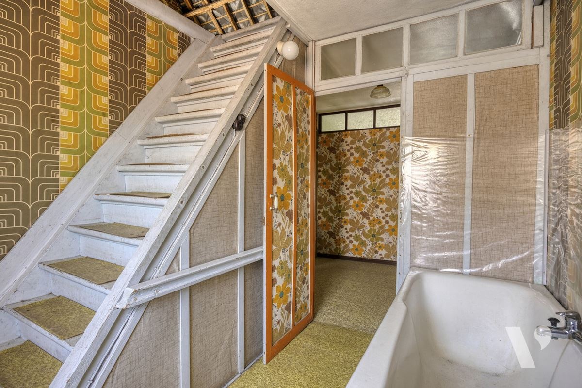 Statige woning met bijgebouw, tuin en weiland op 61a87ca