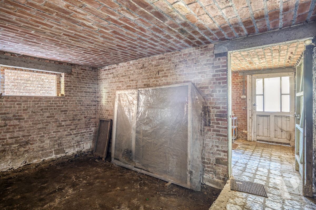 Statige woning met bijgebouw, tuin en weiland op 61a87ca