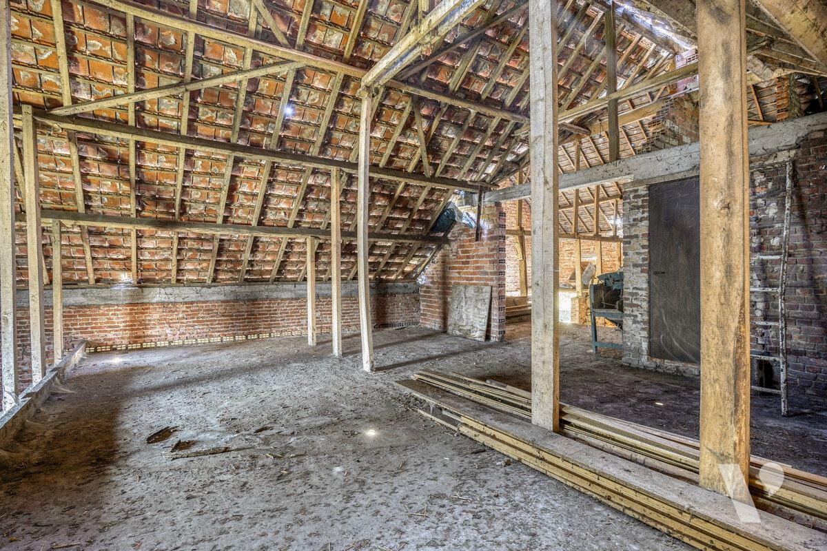 Statige woning met bijgebouw, tuin en weiland op 61a87ca