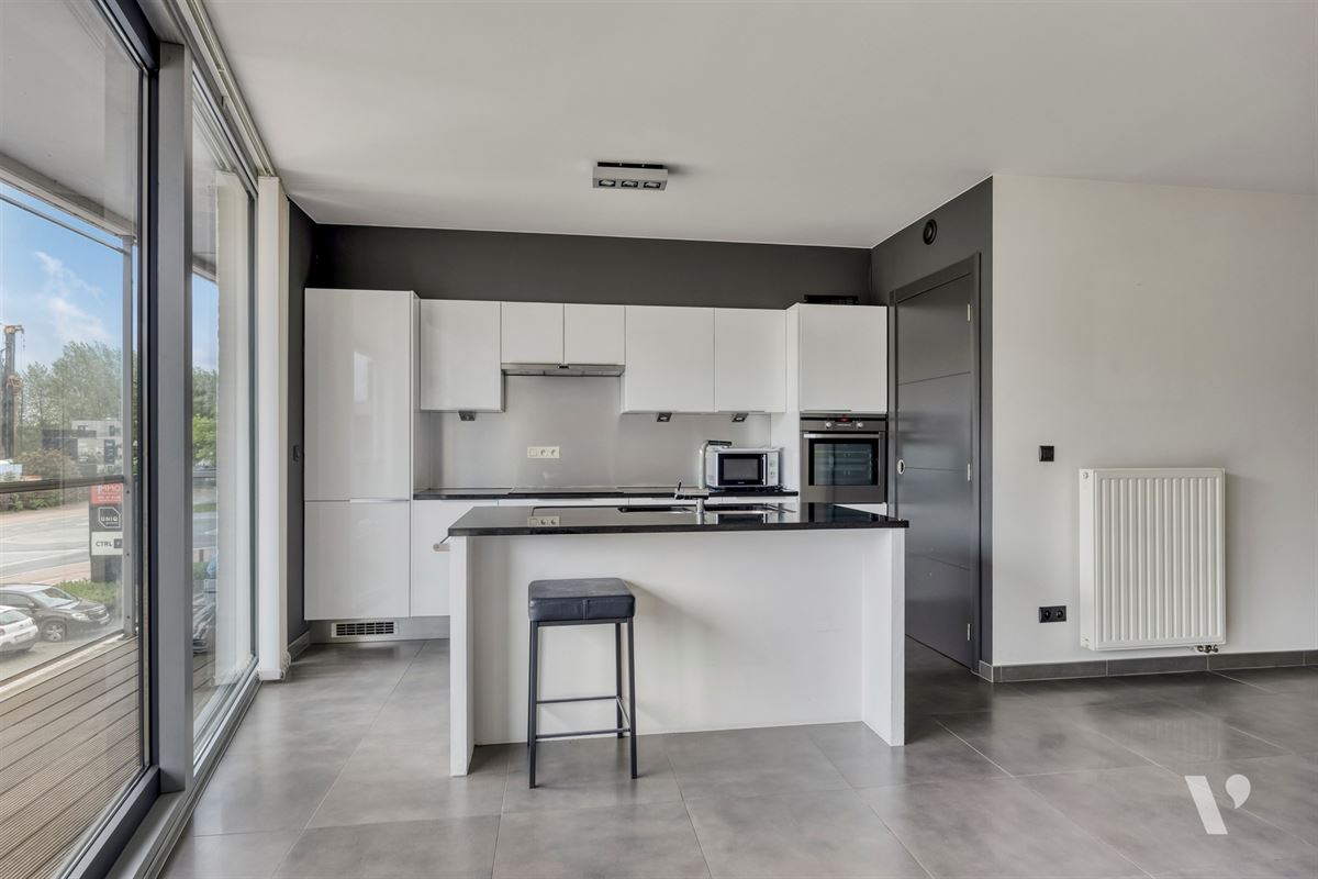 Instapklaar appartement met 2 slaapkamers, terras en autostaanplaats in Hasselt (Rapertingen)