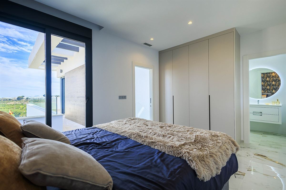 Image 12 : Villa IN 03190 Pilar de la Horadada (Spain) - Price 399.000 €