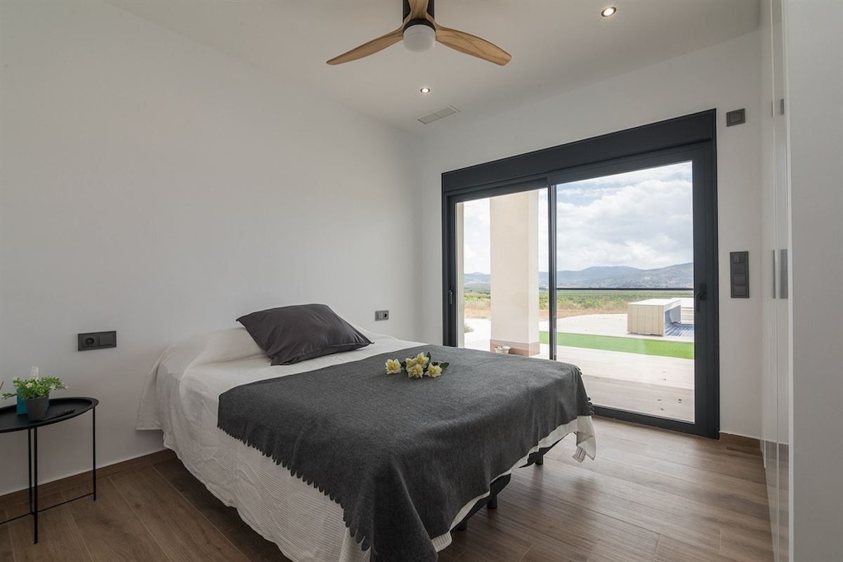 Image 9 : Villa IN 03650 Pinoso (Spain) - Price 280.000 €